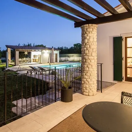 With Private Pool Quiet Location Вилла