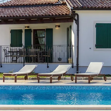 Вилла With Private Pool Quiet Location *